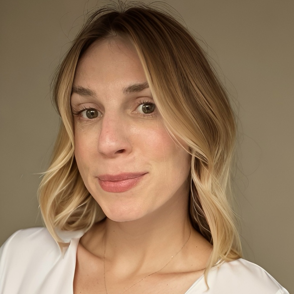 Meet your Posher, Nora